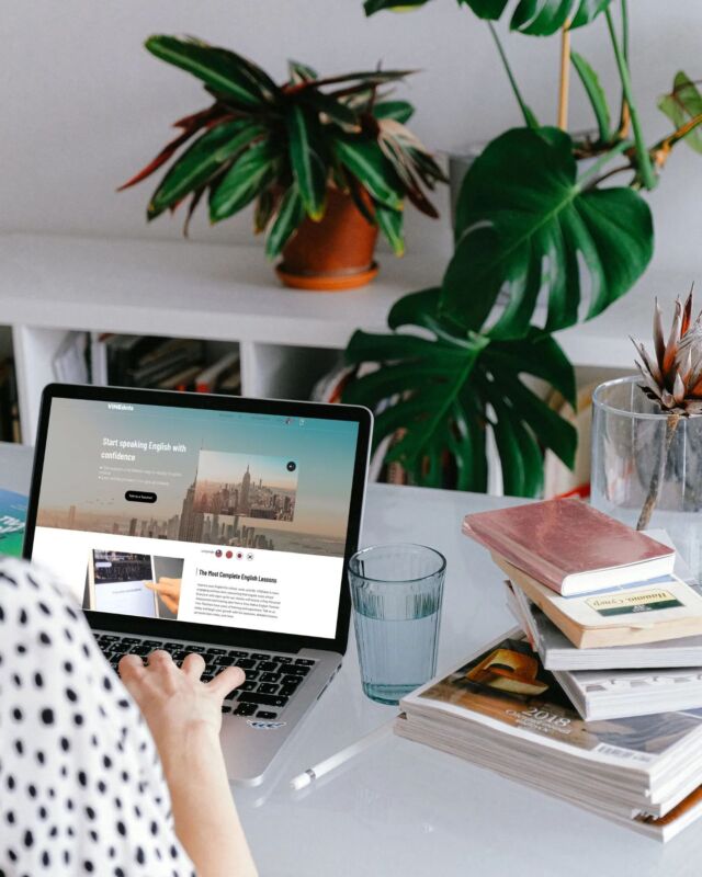 One on One? Or a Group Class?

Hybrid classes mean you can study in our office or online.

Great teachers, new materials, online class notes = your new future!!!

#startspeaking #likeaboss